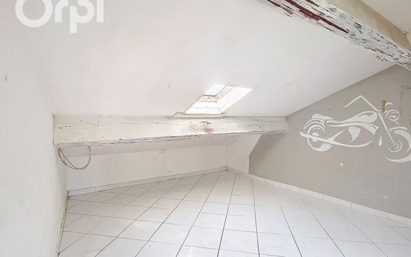 Appartement à vendre    2 pièces • 44 m2 Toulon