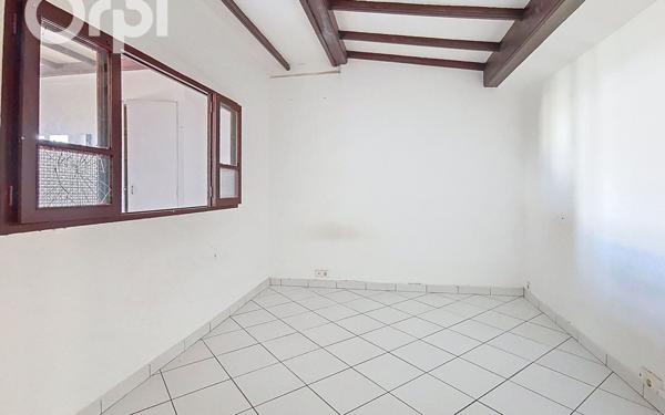 Appartement à vendre    2 pièces • 44 m2 Toulon