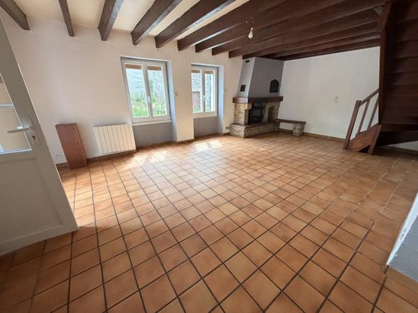 Maison à louer 480 € CC Briantes 3 p 66 m² DPE C