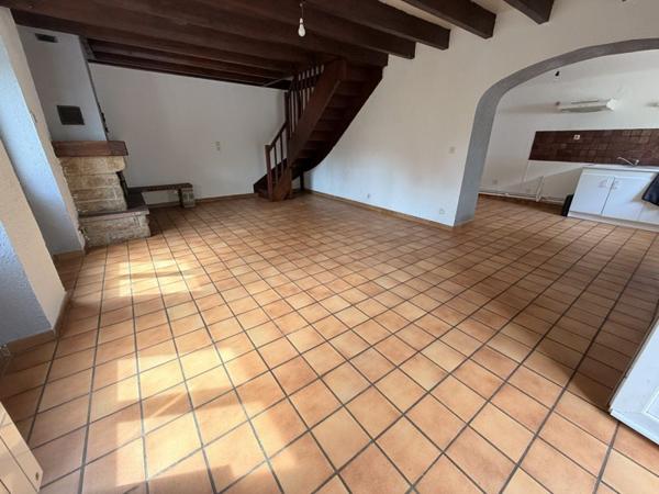 Maison à louer 480 € CC Briantes 3 p 66 m² DPE C