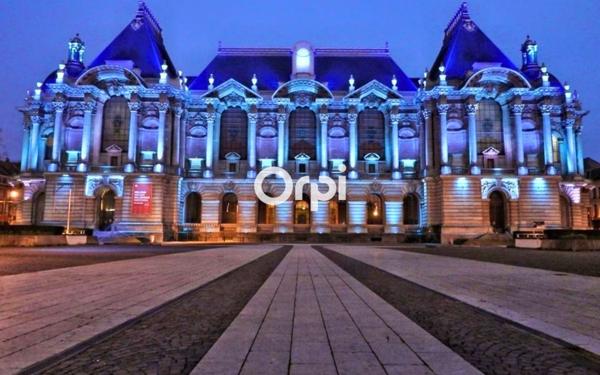 Immeuble à vendre    8 pièces • 147 m2 Lille