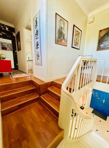 LA ROCHE SUR YON (85) - PENTAGONE - MAISON DE CARACTERE BOURREE DE CHARME AVEC PISCINE ET JARDIN CLOS