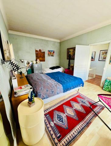 LA ROCHE SUR YON (85) - PENTAGONE - MAISON DE CARACTERE BOURREE DE CHARME AVEC PISCINE ET JARDIN CLOS