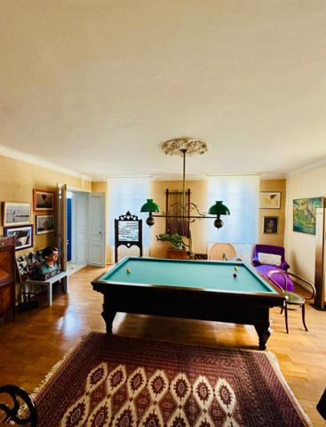 LA ROCHE SUR YON (85) - PENTAGONE - MAISON DE CARACTERE BOURREE DE CHARME AVEC PISCINE ET JARDIN CLOS