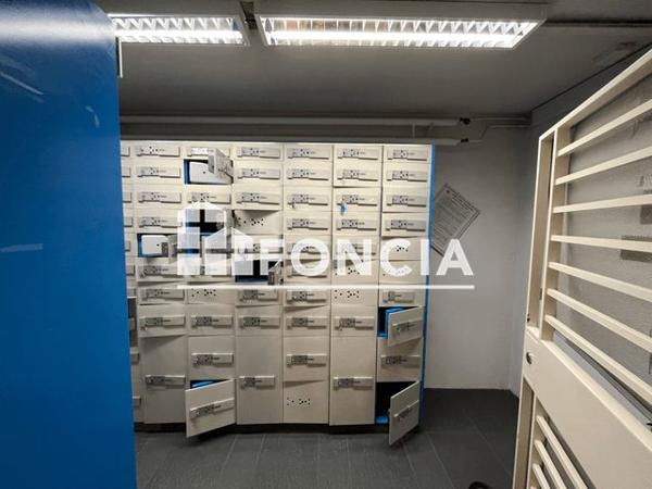 Location Local commercial 4 pièces 135.5 m² - CTRE CIAL DE LA CROIX VERTE 1 Saint Germain Les Corbei 91250