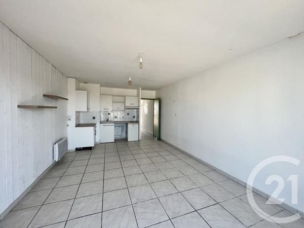 Appartement T2 à vendre  2 pièces - 45,97 m 2   ST PIERRE D OLERON  - 17