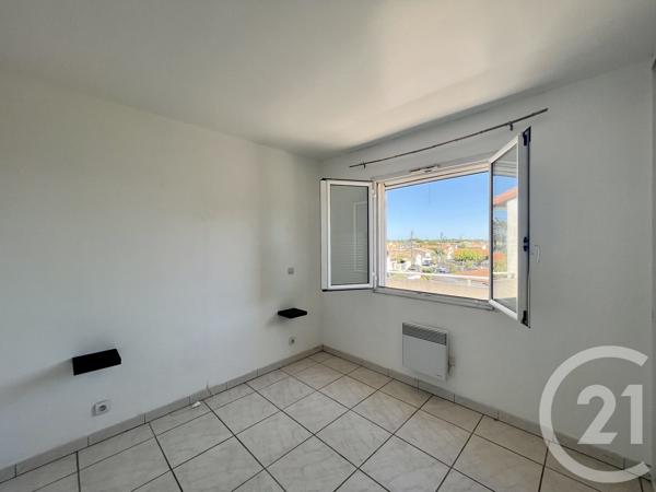 Appartement T2 à vendre  2 pièces - 45,97 m 2   ST PIERRE D OLERON  - 17