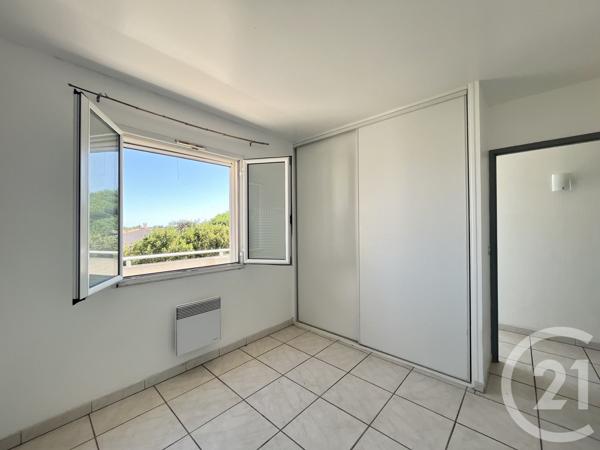 Appartement T2 à vendre  2 pièces - 45,97 m 2   ST PIERRE D OLERON  - 17