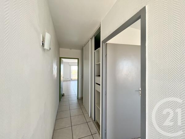 Appartement T2 à vendre  2 pièces - 45,97 m 2   ST PIERRE D OLERON  - 17
