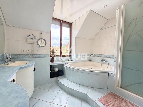 Maison familiale 7 pièces - 169 m²  - Saint Rémy