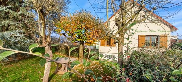 Charolles, maison de lotissement de 80m² entièrement rénovée, sur terrain de 1500 m²