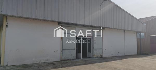 Local à usage d'entrepôt