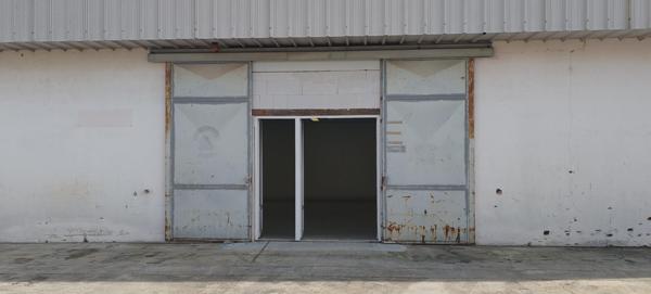 Local à usage d'entrepôt