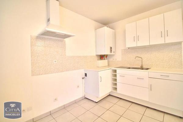 Appartement à louer 3 pièces 75.05m²