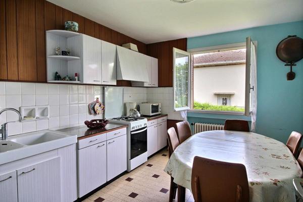 SAINT ETIENNE 42000  secteur GOLF Maison 98m² habitables sur sous-sol complet  4 chambres terrain 920m²