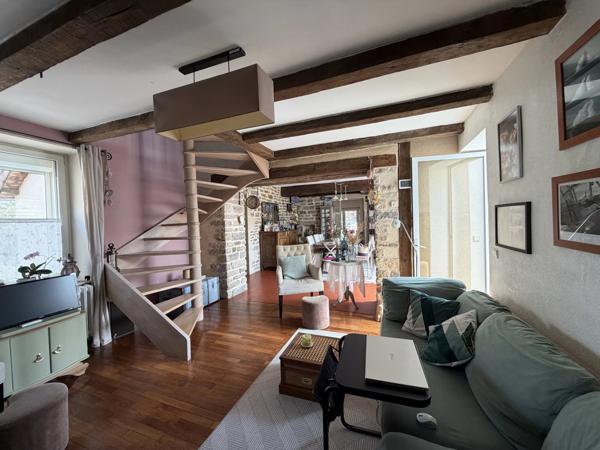 Immobilier Besançon (25000) – Maison de village 260m2 – 499 000 €