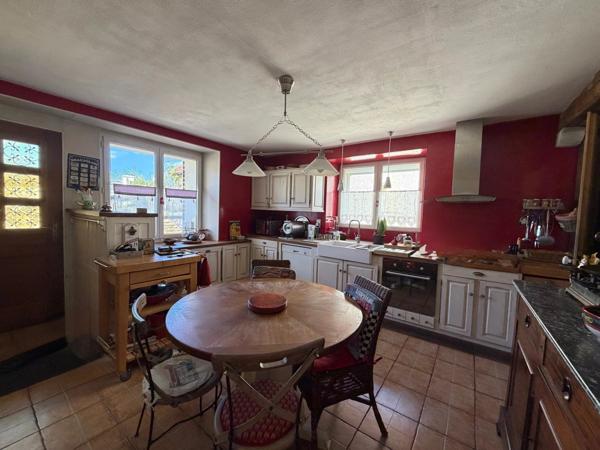 Immobilier Besançon (25000) – Maison de village 260m2 – 499 000 €
