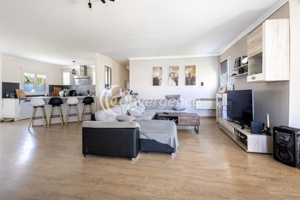 Maison
                                                                                                                                                                                                                                                                                                                        5 pièce(s)                                                                                                                                                                                                          4 chambre(s)                                                                                                                                                                                                          140  m²