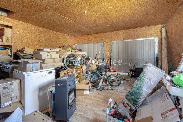 Maison
                                                                                                                                                                                                                                                                                                                        5 pièce(s)                                                                                                                                                                                                          4 chambre(s)                                                                                                                                                                                                          140  m²
