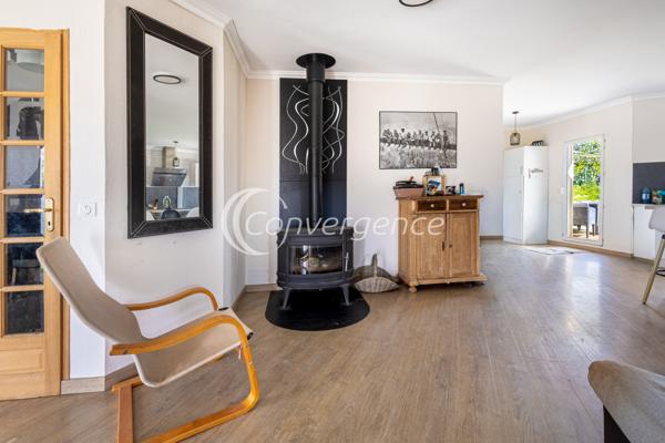 Maison
                                                                                                                                                                                                                                                                                                                        5 pièce(s)                                                                                                                                                                                                          4 chambre(s)                                                                                                                                                                                                          140  m²