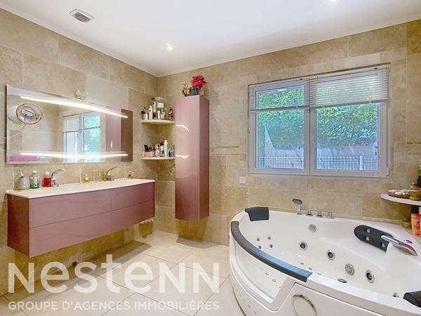 Magnifique Villa de plain-pied Eyguieres 5 pièces 167 m2