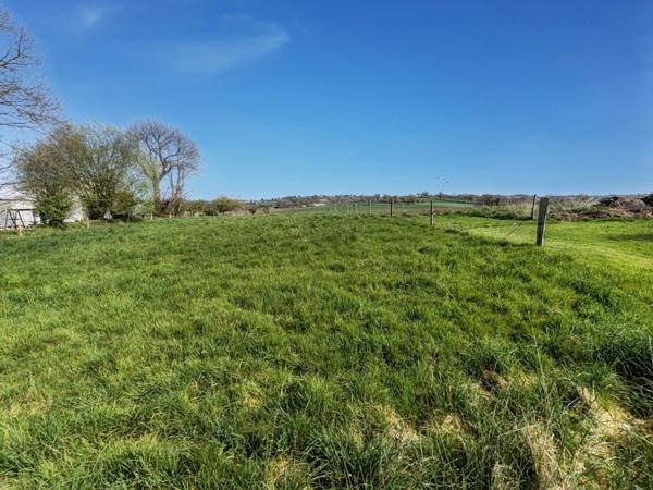 Maison 4chbs,grande pièce à vivre, jardin+champ