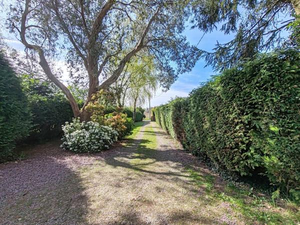 Maison 4chbs,grande pièce à vivre, jardin+champ