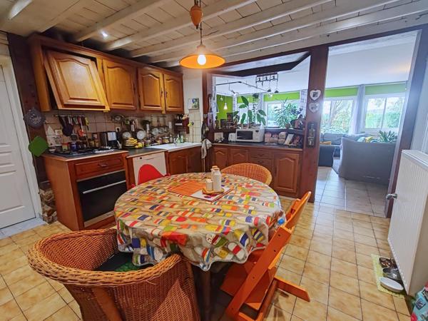 Maison 4chbs,grande pièce à vivre, jardin+champ