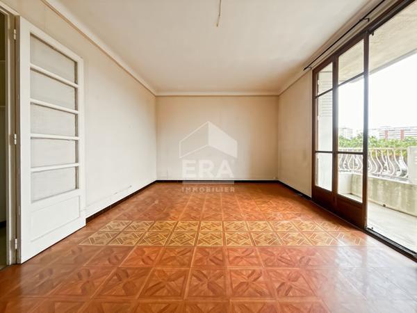 À vendre 50m²  traversant - 2 balcons - Jules cantini 13008 Marseille