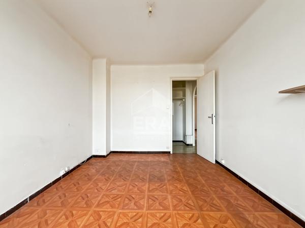 À vendre 50m²  traversant - 2 balcons - Jules cantini 13008 Marseille