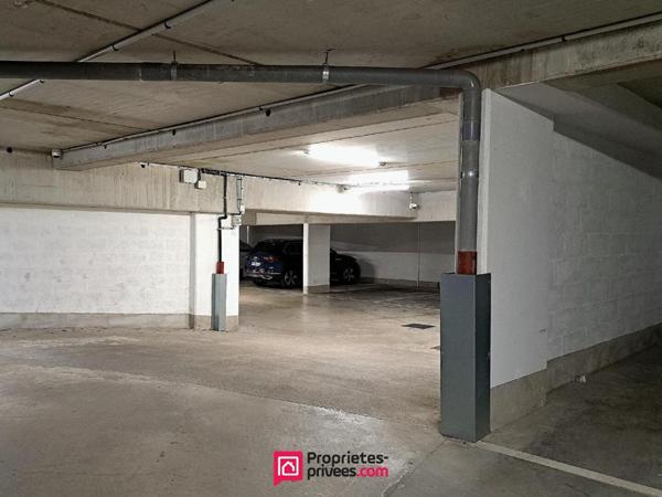 A VENDRE : Emplacement de parking sécurisé en plein coeur d'Asnières-sur-Seine