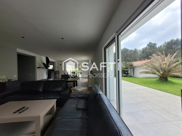 VILLA MODERNE DE 222M2 – AIR PARK DE BISCARROSSE- 336M2 DE HANGAR