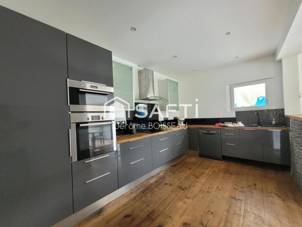 VILLA MODERNE DE 222M2 – AIR PARK DE BISCARROSSE- 336M2 DE HANGAR