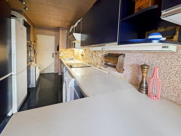 Appartement Verrieres Le Buisson 4 pièce(s)-