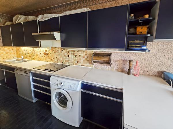 Appartement Verrieres Le Buisson 4 pièce(s)-