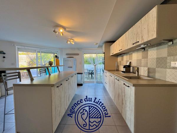 Appartement
                                                                                                                                                                                                                                                                                                                        2 pièce(s)                                                                                                                                                                                                          1 chambre(s)                                                                                                                                                                                                          64.04  m²