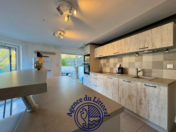 Appartement
                                                                                                                                                                                                                                                                                                                        2 pièce(s)                                                                                                                                                                                                          1 chambre(s)                                                                                                                                                                                                          64.04  m²