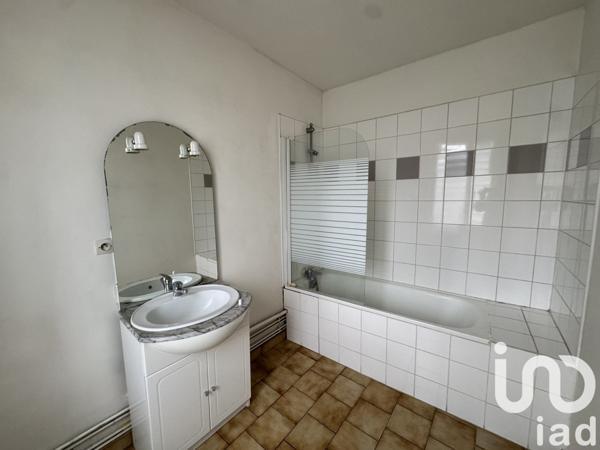 Maison 3 pièces de 85 m² à Sin-le-Noble (59450)