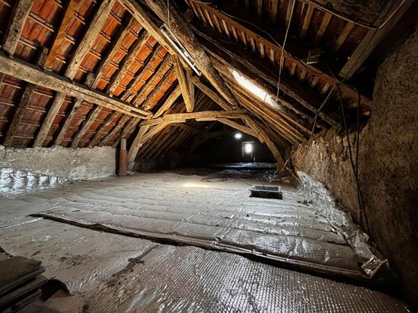 Maison - 5 pièces - 82 m²