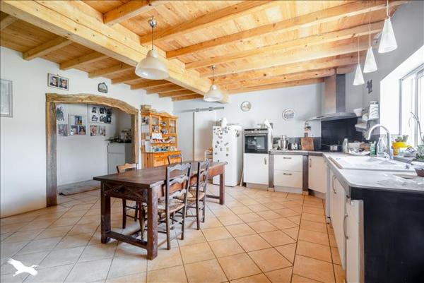 Maison à vendre |  Léguevin |  4 pièces | 210 m²
