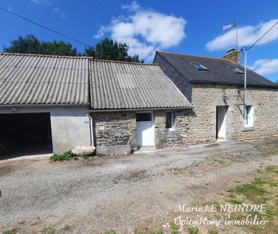 📍 EXCLUSIVITÉ – Charmante maison en pierre à vendre à Plounévez-Quintin, en campagne