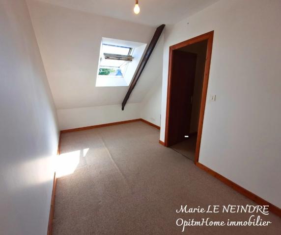 📍 EXCLUSIVITÉ – Charmante maison en pierre à vendre à Plounévez-Quintin, en campagne