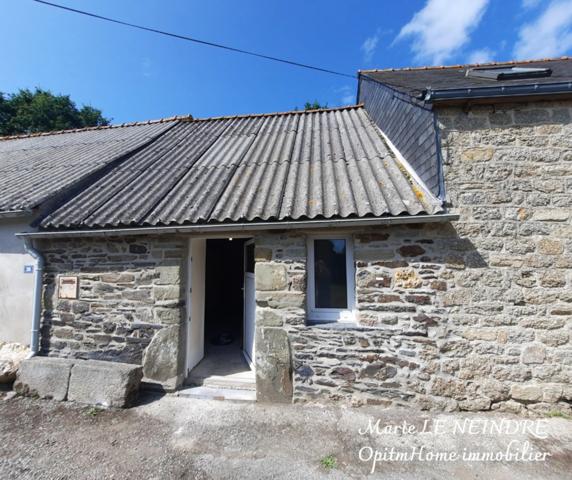 📍 EXCLUSIVITÉ – Charmante maison en pierre à vendre à Plounévez-Quintin, en campagne