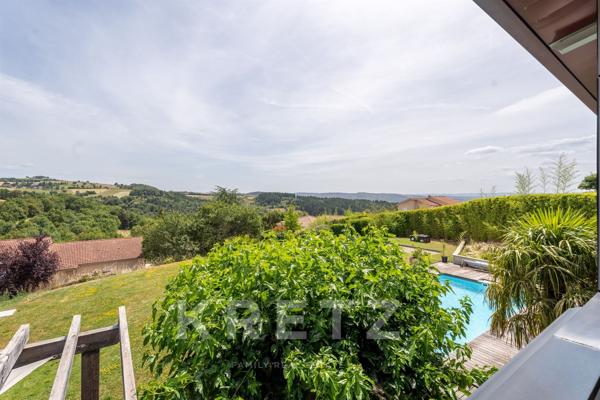 Villa d’architecte contemporaine 267m² • Vue panoramique • Piscine • Saint-Just-Saint-Rambert