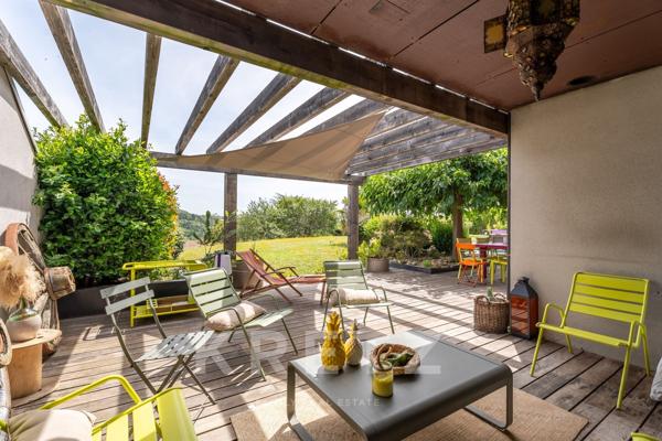 Villa d’architecte contemporaine 267m² • Vue panoramique • Piscine • Saint-Just-Saint-Rambert