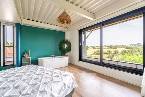 Villa d’architecte contemporaine 267m² • Vue panoramique • Piscine • Saint-Just-Saint-Rambert
