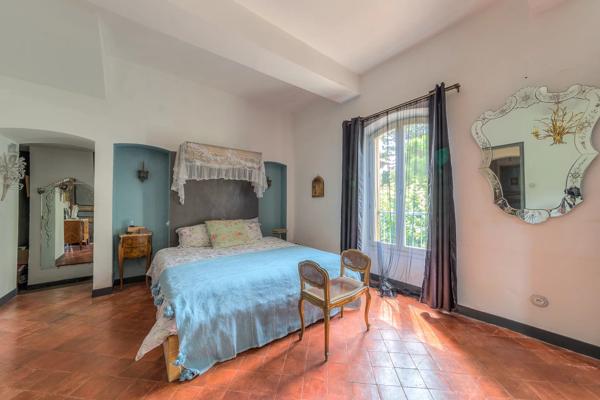MAS AVEC GITES ET PISCINE, PROCHE PERPIGNAN