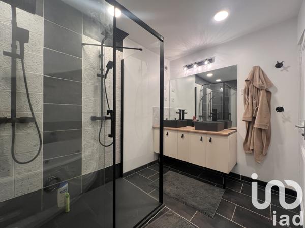 Maison à vendre 10 pièces 210 m² La Ménitré