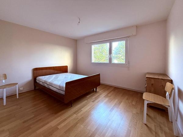 Appartement  5 pièce(s) 102 m2 Vannes Kercado - Trussac