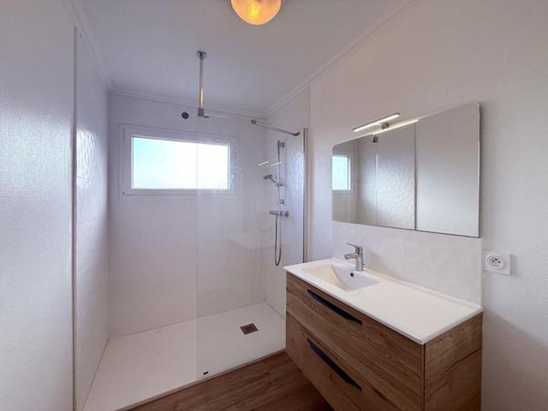 Appartement  5 pièce(s) 102 m2 Vannes Kercado - Trussac